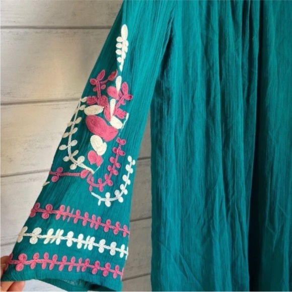 Umgee Green embroidered bell sleeve Boho Dress - Picture 3 of 7